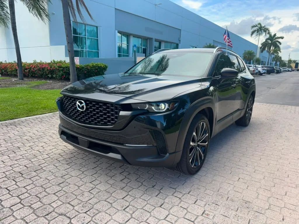 2025 Mazda Cx 50 — photo 1